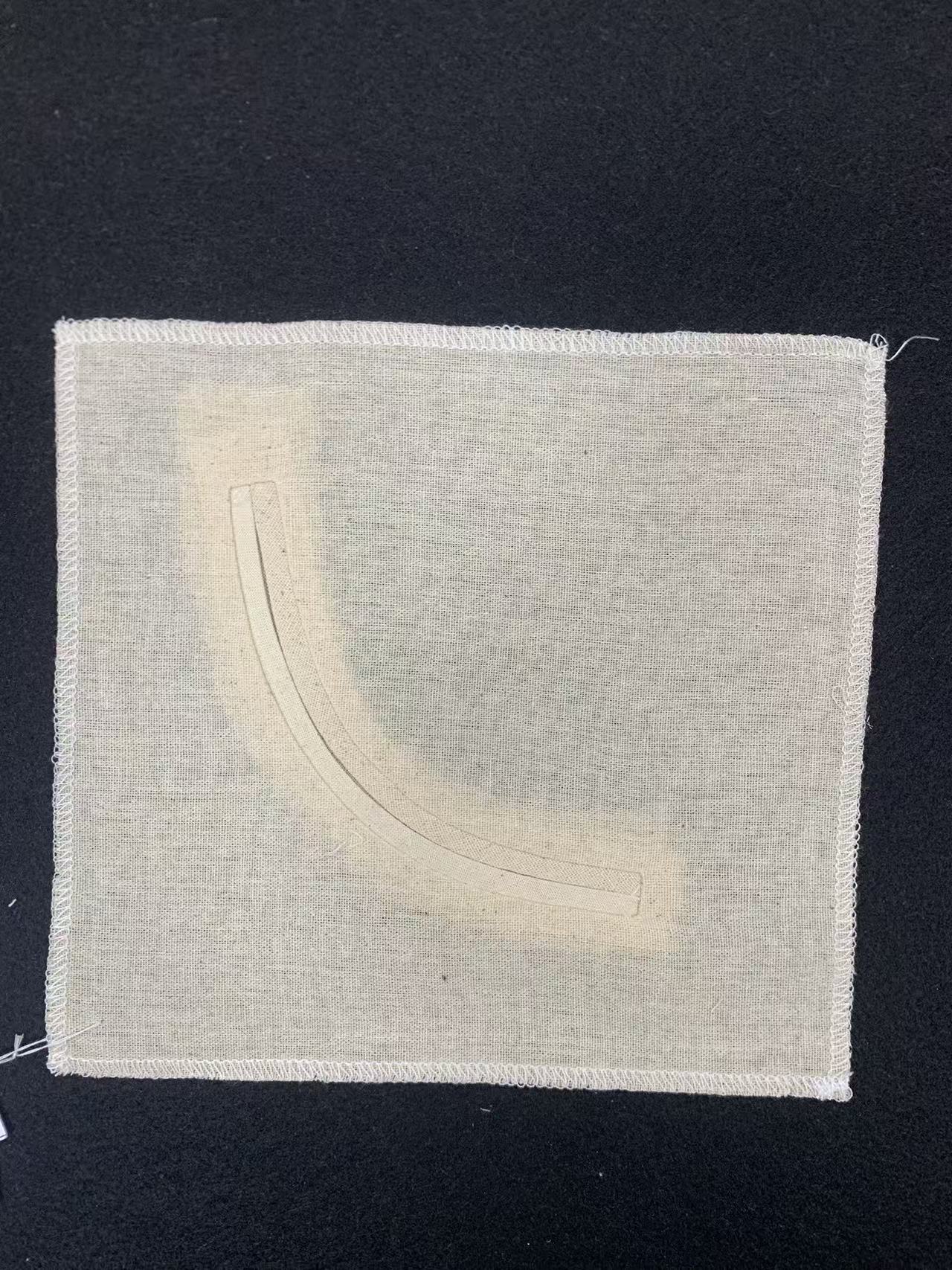 月牙式双嵌线口袋