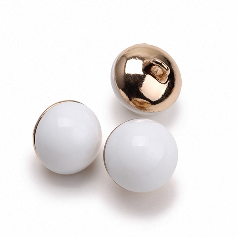 小香风金属珍珠扣