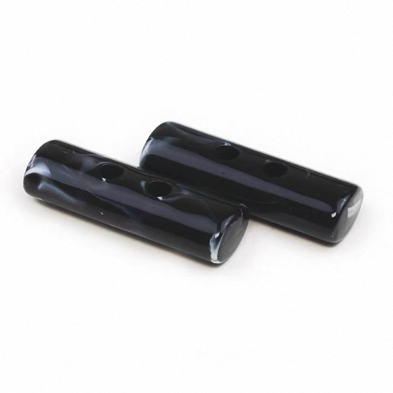 奶油风树脂云纹牛角扣