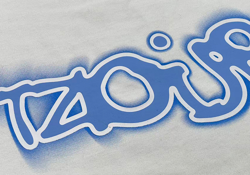 胶浆叠印 + 数码渐变晕染工艺印花图案